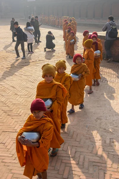 Bhaktapur Nepal January 2020 Young Buddhist Monks Walking Morning Alms — 图库照片