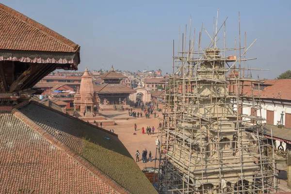 Bhaktapur Nepal Januari 2020 Mensen Die Een Tempel Herbouwen Aardbeving — Stockfoto