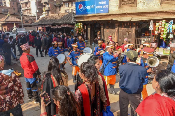 Bhaktapur Népal Janvier 2020 Personnes Procession Pour Sacrifice Hindou Bhaktapur — Photo