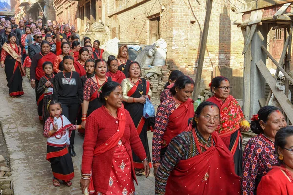 Bhaktapur Nepal Januari 2020 Personer Procession För Ett Hinduiskt Offer — Stockfoto