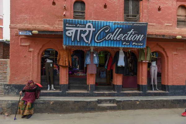 Tansen Nepal Januari 2020 Oude Vrouw Voor Een Winkel Tansen — Stockfoto