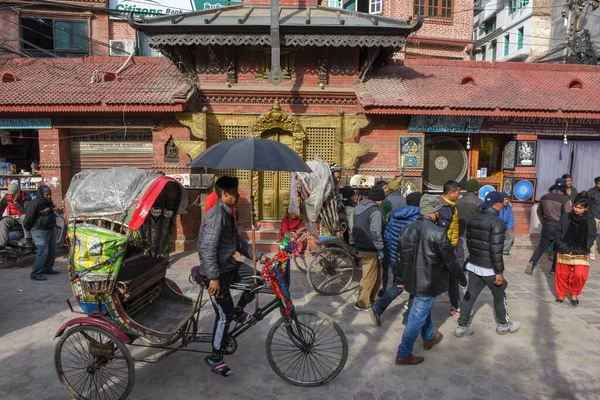 Katmandú Nepal Enero 2020 Personas Caminando Por Viejo Centro Katmandú —  Fotos de Stock