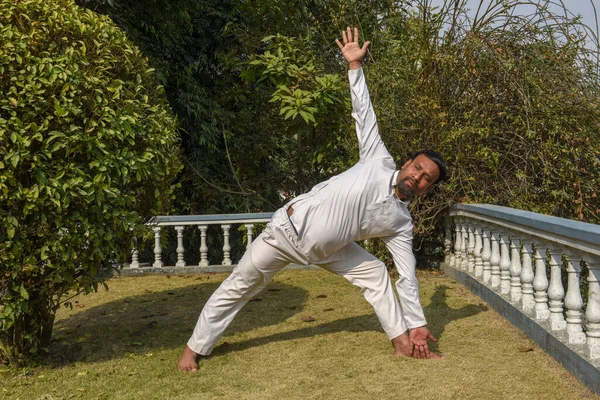 Katmandou Népal Février 2020 Position Yoga Exécutée Par Professeur Katmandou — Photo