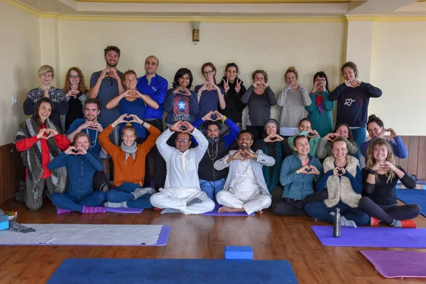 Kathmandu Nepal Februari 2020 Groep Mensen Een Yogaklas — Stockfoto