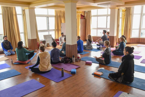 Katmandou Népal Février 2020 Cours Yoga Katmandou Sur Népal — Photo