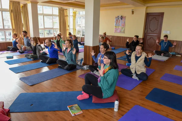 Katmandou Népal Février 2020 Cours Yoga Katmandou Sur Népal — Photo