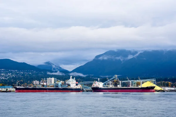 Vancouver Kanada Oktober 2018 Zwei Frachtschiffe Legen Hafen Von Vancouver — Stockfoto