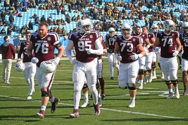 Charlotte, North Carolina/ABD 29 Aralık 2017: 2017 Ncaa College Football 'Yoktur kase' Texas A ve M Üniversitesi vs Wake Forest Üniversitesi Amerika banka Stadyumu'nda.