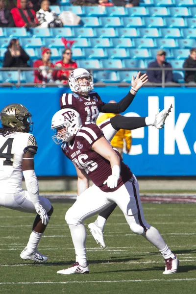 Charlotte, North Carolina/ABD 29 Aralık 2017: 2017 Ncaa College Football 'Yoktur kase' Texas A ve M Üniversitesi vs Wake Forest Üniversitesi Amerika banka Stadyumu'nda.