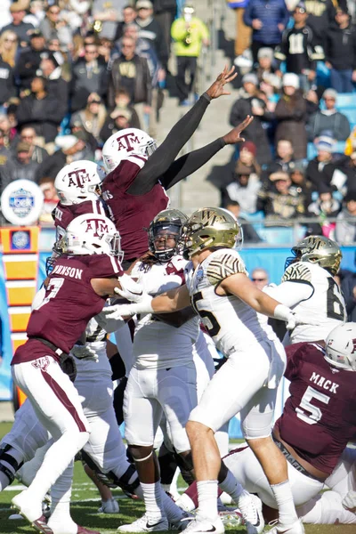 Charlotte, North Carolina/ABD 29 Aralık 2017: 2017 Ncaa College Football 'Yoktur kase' Texas A ve M Üniversitesi vs Wake Forest Üniversitesi Amerika banka Stadyumu'nda.