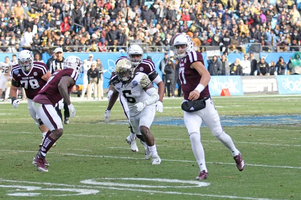 Charlotte, North Carolina/ABD 29 Aralık 2017: 2017 Ncaa College Football 'Yoktur kase' Texas A ve M Üniversitesi vs Wake Forest Üniversitesi Amerika banka Stadyumu'nda.