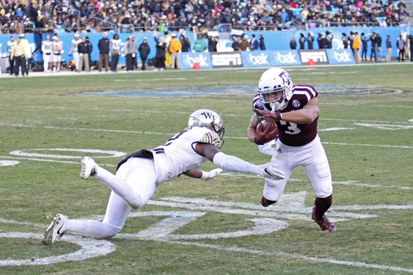 Charlotte, North Carolina/ABD 29 Aralık 2017: 2017 Ncaa College Football 'Yoktur kase' Texas A ve M Üniversitesi vs Wake Forest Üniversitesi Amerika banka Stadyumu'nda.