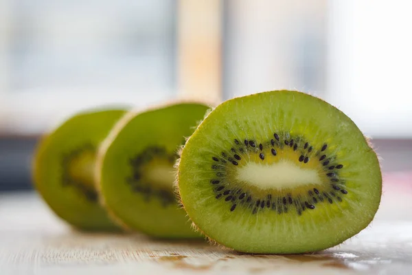 Skivad Grön Kiwi Skivor — Stockfoto