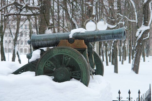 Smolensk. Gun in Lopatinskiy garden.