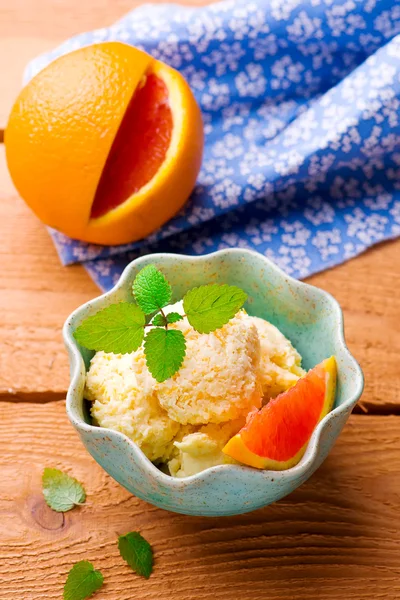 Mrożony jogurt pomarańczowy — Zdjęcie stockowe