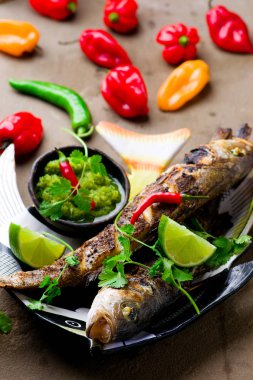 Mango sos ile ızgara balığı