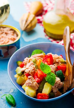 Ton balığı salatası Cenova