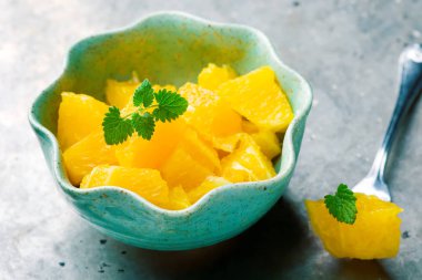 İçinde şekerli portakal mavi kase için 