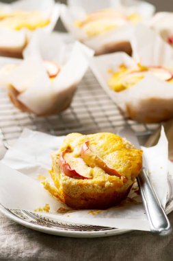 Sonbahar elma Muffins. rustik tarzı 