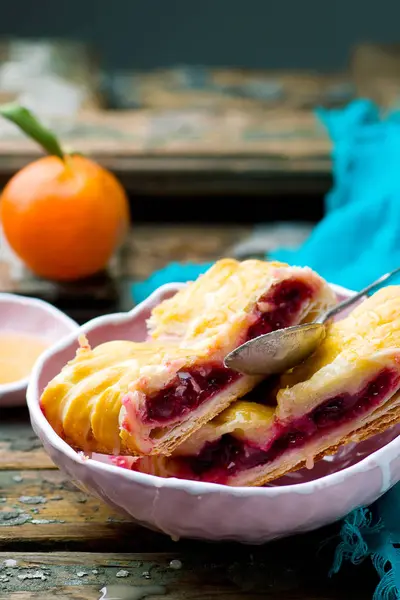 Cranberry strudel.selective focus. — Stock Photo, Image