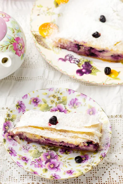 Cottage cheese and blueberry strudel..selective focus. — Stock Photo, Image