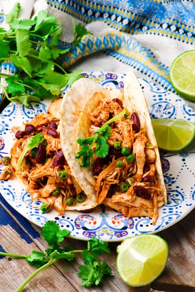 Långsam spis strimlad kyckling Tex-Mex — Stockfoto