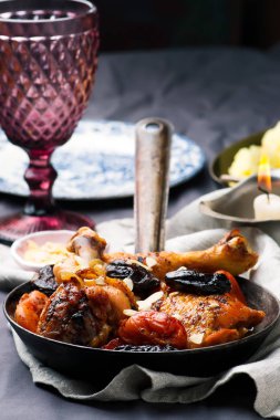 Tavuk Kuruyemiş ile. 