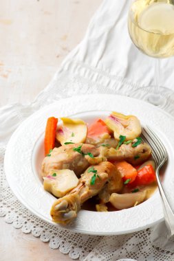 Coq au Vin Blanc. 
