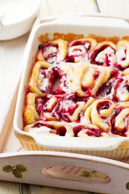 Çilekli rulo. .Selective odak. 