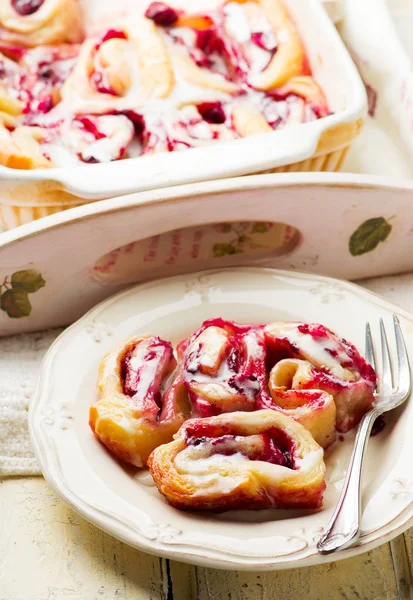 Strawberry roll. .selective focus. — Stock Photo, Image