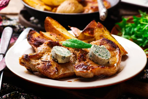 Veal Chops with Sage Butter.selective focus — Stock Photo, Image