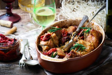 ile sebze kızarmış tavşan.