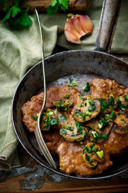 Mantar Scaloppine.selective odak