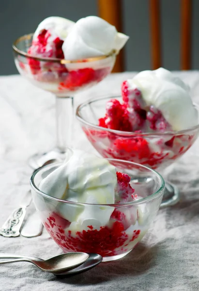 Strawberry ice with whipped cream — Stock Photo, Image