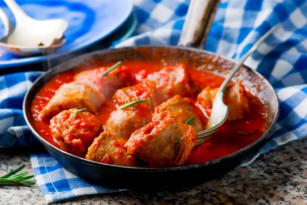 Włoski styl Kiełbasa w sosie pomidorowym. — Zdjęcie stockowe