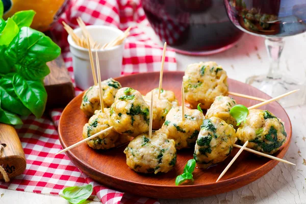 Carne di spinaci di pollo bolls — Foto Stock