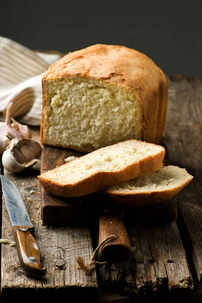 Bochník česnek chléb .style rustikální — Stock fotografie