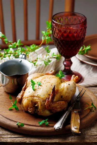 Frango assado em microondas — Fotografia de Stock