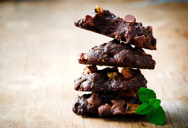 Bitterzoete brownie druppels cookies. — Stockfoto