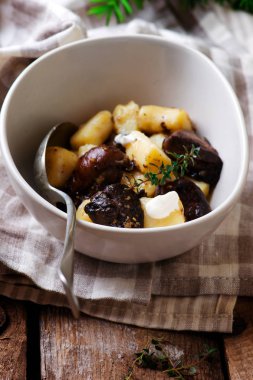 gnocchi vahşi mushrooms.style rustik ile.