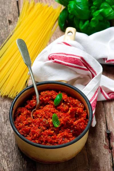 Bolognese.selective vegetale messa a fuoco — Foto Stock