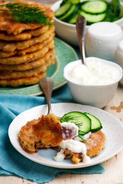 Düz ekmek tavuk ve peynir... rustik tarzı