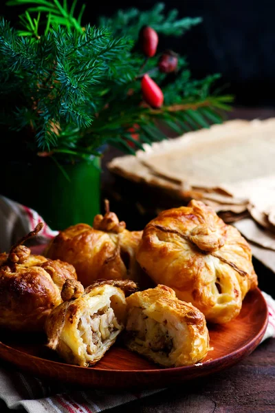 Mini chicken pies.. style rustikal — Stockfoto