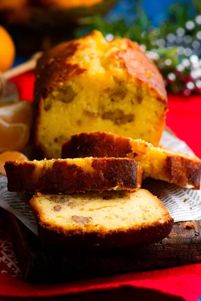 Tangerine honung valnöt kaka. — Stockfoto