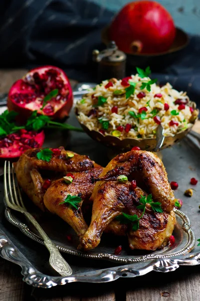 Persischer Honig glasiertes Huhn und Reisschmuck — Stockfoto