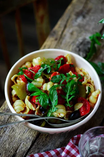 Pasta with roasted vegetables. .style rustic — Stock Photo, Image