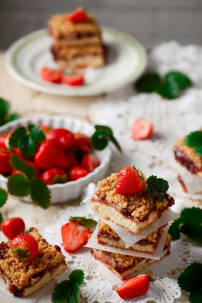 Barras de fresa con mermelada de fresa — Foto de Stock