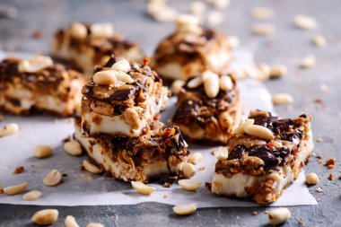 Pişirme, küçümseme, peynirli kek yok.