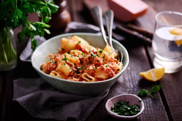 Pasta with mortadella tomato sauce.. style rustic — стоковое фото