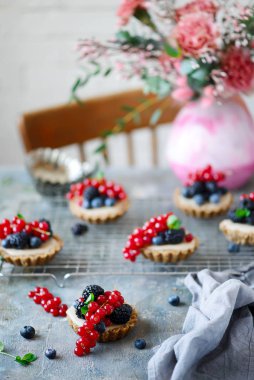 Çiğ beyaz çikolatalı cheesecake turtası...